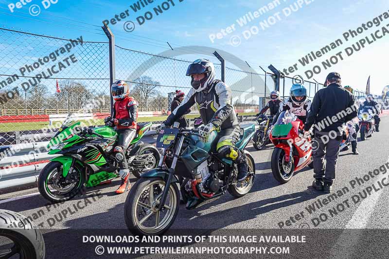 donington no limits trackday;donington park photographs;donington trackday photographs;no limits trackdays;peter wileman photography;trackday digital images;trackday photos